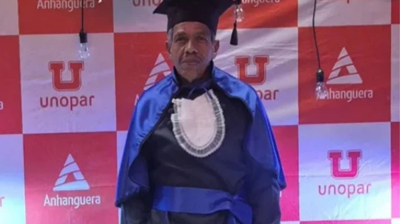 De pedreiro a engenheiro: baiano se forma em Engenharia Civil aos 61 anos; acompanhe sua trajetória de superação